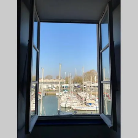La Fayette 2*, Meublé tout confort avec vue sur le port Rochefort-sur-Mer Extérieur photo