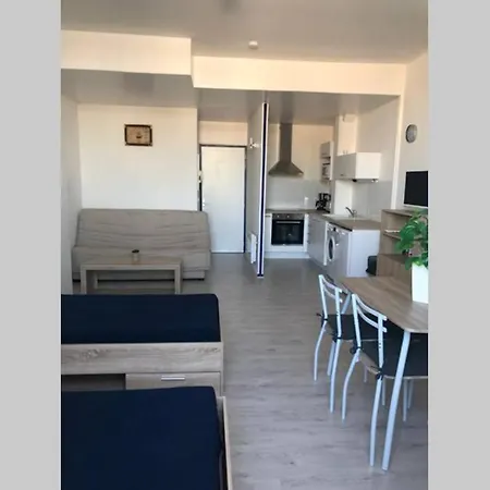 La Fayette 2*, Meublé tout confort avec vue sur le port Rochefort-sur-Mer Extérieur photo